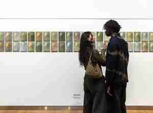 Caja Boogers Retelling 2023 2024 oliverf op doek 50 delen Collectie Museum Voorlinden foto Eva Broekema